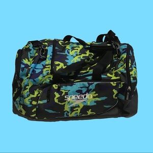 Speedo Teamster Duffle Bag (Green + Turquoise Camo Print) 💚 *discount shipping*